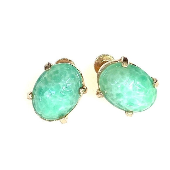 Vintage Earrings Scarab Carved Screw Backs - Picture 1 of 9